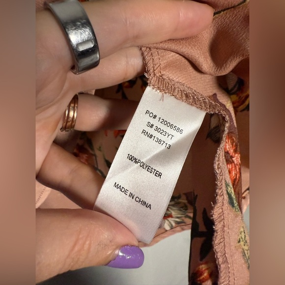 Doe & Rae Pink Floral Satin Halter Top Medium - Picture 8 of 10